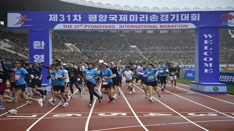 เกาหลีเหนือจัดงานมาราธอนครั้งแรกในรอบ 6 ปี ต้อนรับนักวิ่งต่างชาติ