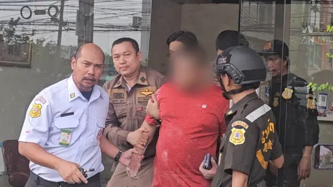 "ไฮโซเก๊" โต้ "ดาราสาว" อ้างถูกแบล็กเมล์เรื่องเงิน ปฏิเสธไม่รู้จักนายกฯ