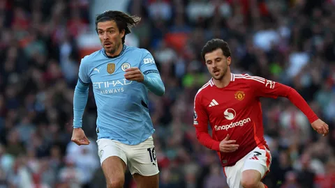 รวบแฟน “แมนยูฯ” ก่อเรื่องฉาวโฉ่ ตบหน้า “แจ็ค กรีลิช” หลังเกมแมนเชสเตอร์ดาร์บี้