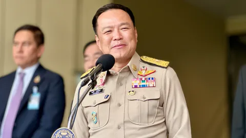 รมว. มหาดไทยแจงเหตุเลื่อน พ.ร.บ.กาสิโน เพราะต้องให้ความสำคัญเศรษฐกิจก่อน