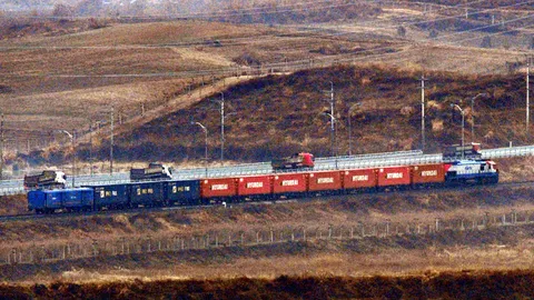 รถไฟขนส่งสินค้าเกาหลีใต้ตกราง กระทบการเดินรถสายตะวันตกเฉียงใต้