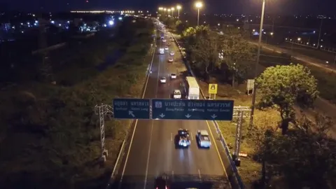 การจราจรช่วงค่ำคืน ถนนสายเอเชียมุ่งขึ้นเหนือ รถหนาแน่น ชะลอตัวเป็นช่วงๆ