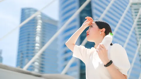 หน้าร้อน หัวใจทำงานหนักขึ้น! ระวัง “ฮีทสโตรก” ภัยเงียบที่มากับแดด