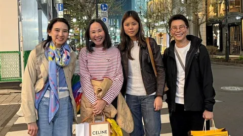 "ตากล้องแสนล้าน"