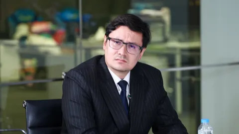 “โรม” เย้ย ร่างเอนเตอร์เทนเมนต์คอมเพล็กซ์ ทำอายุรัฐบาลสั้นลงเยอะ แนะใจเย็นๆ