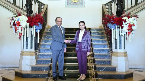  “นายกฯ อิ๊งค์” คุย “อันวาร์” รวมพลังอาเซียนจับมือสู้สนามการค้า