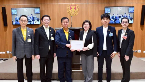 สมาคมผู้เลี้ยงสุกร ร้อง กมธ.พาณิชย์ฯ วุฒิสภา แก้ปัญหาลอบนำเข้าหมูเถื่อน