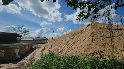 นายทุนส่งตัวแทน แจงถมที่สูงมิดหลังคาชาวบ้าน ขอโทษ แต่ไม่บอกจะทำอะไร