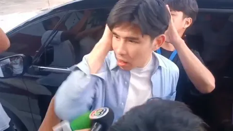 “พีช สมิทธิพัฒน์” หลุด โวยสื่อทำกล้องโดนศีรษะ บอก “หัวผมเย็บอยู่นะ” (คลิป)