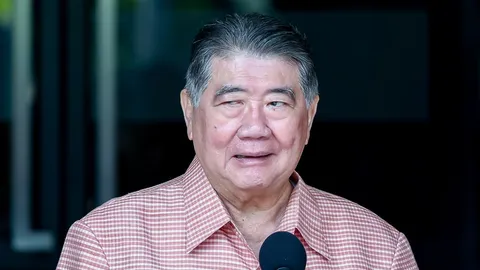 อ้วนโบ้ยปรับครม. รอถามนายกรัฐมนตรี ระบุเป็นอำนาจพิจารณาเพียงคนเดียว