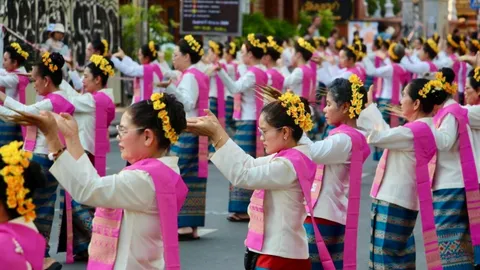 สร้างสถิติโลกสำเร็จฟ้อนเล็บ 7,218 ชีวิต เตรียมผลักดันเชียงใหม่เป็นเมืองมรดกโลก