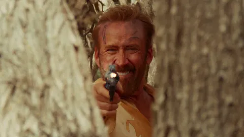 เรื่องย่อ “The Surfer กูจะเซิร์ฟ” ภาพยนตร์สุดคลั่ง แสดงนำโดย นิโคลัส เคจ