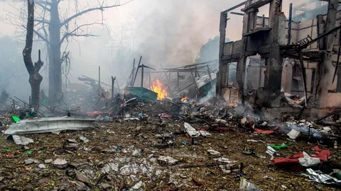 ข้อตกลงหยุดยิงหลังแผ่นดินไหวพม่าใกล้สิ้นสุด นานาชาติเรียกร้องให้ต่อเวลา