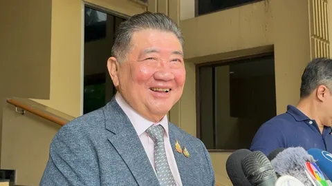 ไร้สัญญาณปรับ ครม. “ภูมิธรรม” รับไฟใต้แก้ไม่ง่าย มุ่งพัฒนาเศรษฐกิจให้มีอะไรใหม่ๆ