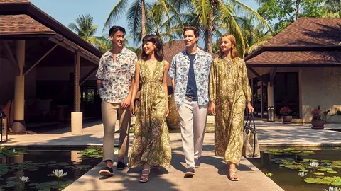 เจิดจ้ารับฤดูร้อน “Siamese Palm Sky”