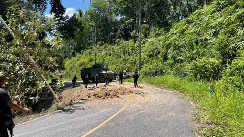 “บึมยะลา” วางระเบิดรถยนต์หุ้มเกราะ ตำรวจ ตชด. ดับ 2 นาย สาหัสอีก 1 นาย