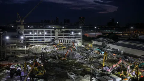 คืนเดียวพบชิ้นส่วนมนุษย์ 21 ชิ้น หญิง 1 ร่าง ใต้ซากตึก สตง. ถล่ม