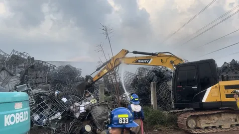 ดับแล้ว "ไฟไหม้โกดังเก็บพลาสติก" ที่ฉะเชิงเทรา หลัง จนท. ระดมฉีดน้ำกว่า 3 ชม.