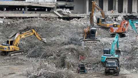 เค้น "อิตาเลียนไทย" สางปมตึก สตง. สอบผู้ออกแบบ ปรับสเปกลิฟต์ "ลายเซ็นวิศวกร" ปลอมทั้งหมด!