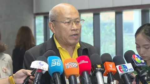 “อดีตผู้ว่า สตง.” ปัดเอี่ยวออกแบบสร้างตึก ร่วมเฟรม “2 คนจีน” ดูไม่ออกว่าเป็นใคร