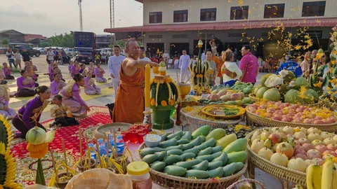 เลขเด็ดโผล่กระถางธูป พิธีบวงสรวง-เปลี่ยนสไบคุณย่าโม ไม่พลาดเสี่ยงโชค 2/5/68