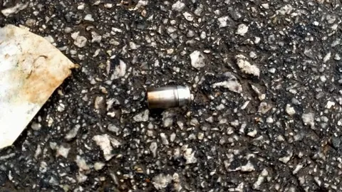 คนร้ายขี่มอเตอร์ไซค์ประกบยิงแม่ดับ-ลูกเจ็บ กลางถนนที่นราธิวาส