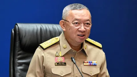 เปิดเทอม ร.ร.ปลอดภัย-พร้อมรอบด้าน “เพิ่มพูน” กำชับดูเด็กตกหล่นไม่ให้หลุดระบบ ยันแจกแท็บเล็ตเทอม 2