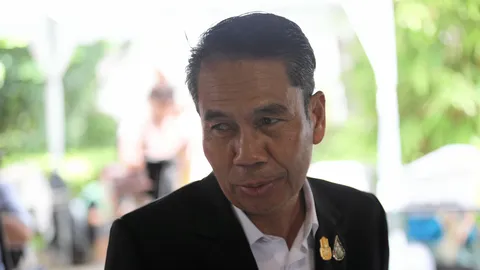 “สุทิน” บอกปรับ ครม. เพื่อไทยยังเงียบกริบ-คดีชั้น 14 ไม่กระทบรัฐบาล