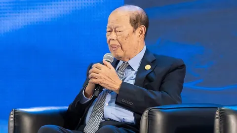 ปลัดคลังรุ่นเก๋าแนะรัฐกล้าขยับฐานภาษี หวังจัดงบสมดุลดันจีดีพีโต5