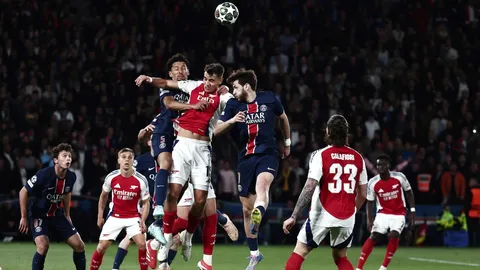 ผลบอล อาร์เซนอล ไม่รอด บุกพ่าย เปแอสเช ตกรอบรองฯ UCL