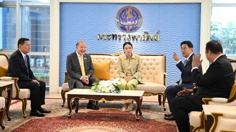 รมว.พาณิชย์ สั่งเดินหน้าเร่งส่งออกผลไม้ไทยไปทั่วโลก-สกัดธุรกิจนอมินี