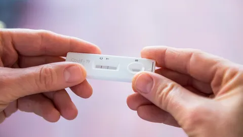 ผวา "โควิด-19" พุ่ง สถิติ 4-8 พ.ค. ติดเชื้อทะลุกว่า 6 พันราย วัยทํางานอื้อ กทม.มากสุด