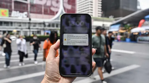 ดังทั้งกรุงระบบแจ้งเตือนภัยได้ผลดี "ชัชชาติ" ฝาก ปภ.ดูเนื้อหา-ขอบเขตที่ส่ง ย้ำทุกค่ายอุดช่องโหว่