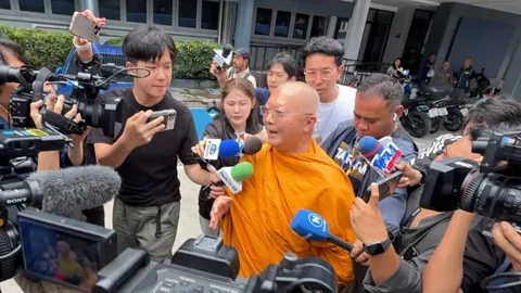 พระปลัดศานิตย์ เยี่ยม ทิดแย้ม เชื่อไม่ว่างนั่งปั่นบาคาร่า ถูกกดดันให้สึก