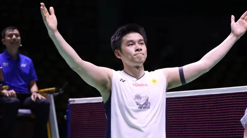 ไม่พลาดเป้า! “วิว กุลวุฒิ” ตบเฉียบคว่ำ "โลห์ คีน ยู"  ทะยานเข้าชิง Thailand Open 2025