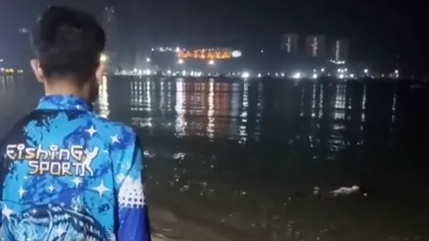 หนุ่มเกือบช็อก นึกว่าเจอศพสาวเกยตื้นพัทยา คนแห่ดูกว่า 3 ล้านครั้ง