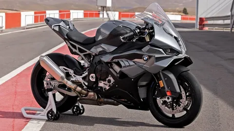 อย่างโหด เจาะความแรง BMW NEW S1000 RR รุ่นใหม่ล่าสุด
