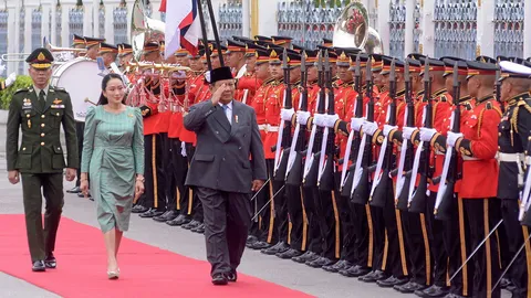 รับแขกเมือง