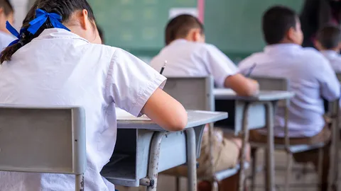 สพฐ.จี้โรงเรียนซ้อมแผนเผชิญเหตุทุกเดือน กำชับ ผอ.ยึดมติ ครม.ยกเลิกครูอยู่เวร