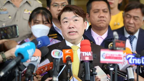 ทำคลิป-วิตถาร ศธ.ปลดแล้ว "ครูแบทแมน" ชี้ประพฤติชั่วร้ายแรง