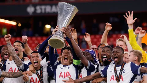 17 ปีไม่ใช่ปัญหา! "สเปอร์ส" กลับมาผงาดคว้าแชมป์ยูโรปา ขึ้นแท่นสถิติสูงสุดตลอดกาลทีมจากอังกฤษ