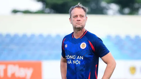 ผู้ถูกเลือกให้ผิดหวัง “มาโน” ระบายเศร้า กง อัน ฮานอย ชวดแชมป์ Shopee Cup