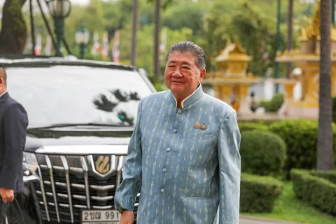 “ภูมิธรรม” ขอเลิกดราม่าโจมตี “นายกฯอิ๊งค์” ใช้เงินหลวงให้กำลังใจ “อาปู”