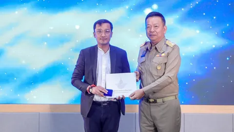 พิธีรับมอบปีกฝนหลวงพิเศษ 2568 เชิดชูเกียรติทำคุณประโยชน์โครงการฝนหลวง