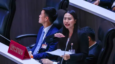 “ไอซ์ รักชนก” จัดหนักอภิปรายงบฯ 69 ปมคอร์รัปชัน แซวกลับบ้านกันหมดไม่มีคนประท้วง (คลิป)