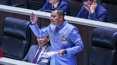 “ธนกร” ชงตัดงบรายจ่ายประจำไม่เกิน 69% เพิ่มงบลงทุน หนุนคนละครึ่งเวอร์ชั่นใหม่