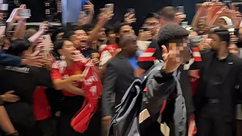 เฉลยแล้ว! สาเหตุ “ดิยัลโล” ชูนิ้วกลางให้แฟนๆ ที่มาเลเซีย หลังแพ้อาเซียนออลสตาร์ (คลิป)