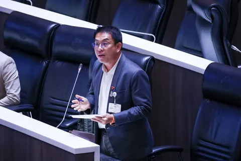 “วิโรจน์” แจงภาพ สส. โล่งสภาฯ ชี้กลับฟังในห้องทำงาน-ผ่อนคลายกว่า