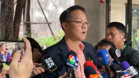 “ภัณฑิล-ภัสริน” พาทัวร์สภา ลั่นบาทเดียวก็คือเงิน ปูดของบฯ 150 ล้านสร้างท่าเรือ-โรงจอด