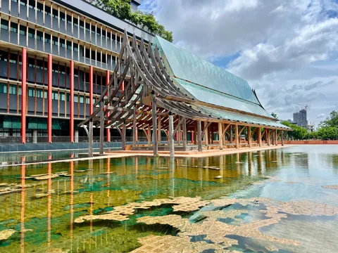 2 สส.ประชาชน พาสื่อเดินทัวร์สภาฯ ปูดจ่อของบทำท่าเรือ-โรงจอด 150 ล้าน